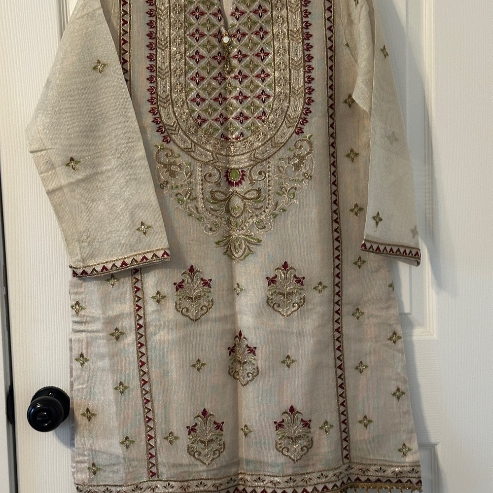 - Fancy Soft Net 3 Piece Suit Pakistani/ Desi